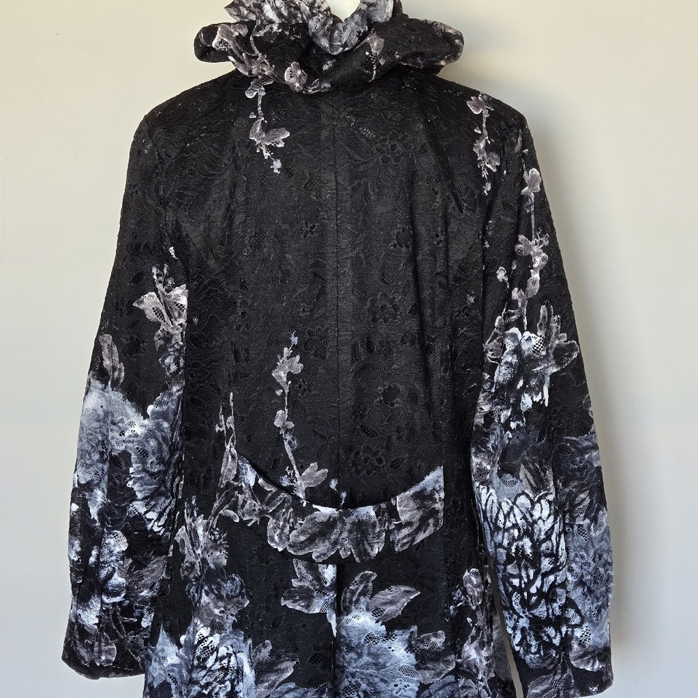 VTG Gothic Punk Whimsigoth Black Floral Lace Ruffled Collar Button Front Coat - Picture 6 of 11